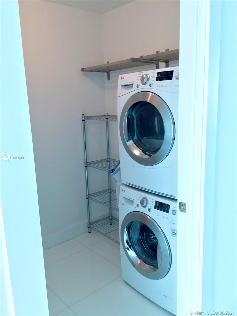 900 Biscayne Boulevard, Unit 4702 Miami, FL 33132 - Photo 13 of 25