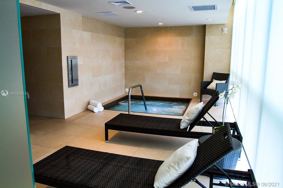 900 Biscayne Boulevard, Unit 4702 Miami, FL 33132 - Photo 17 of 25