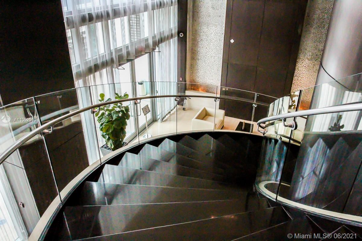 900 Biscayne Boulevard, Unit 4702 Miami, FL 33132 - Photo 23 of 25