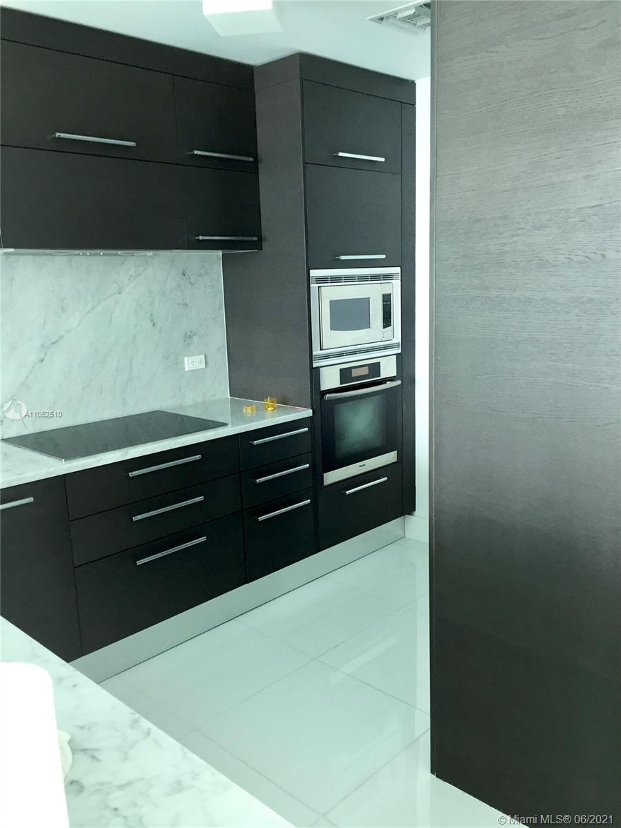 900 Biscayne Boulevard, Unit 4702 Miami, FL 33132 - Photo 9 of 25