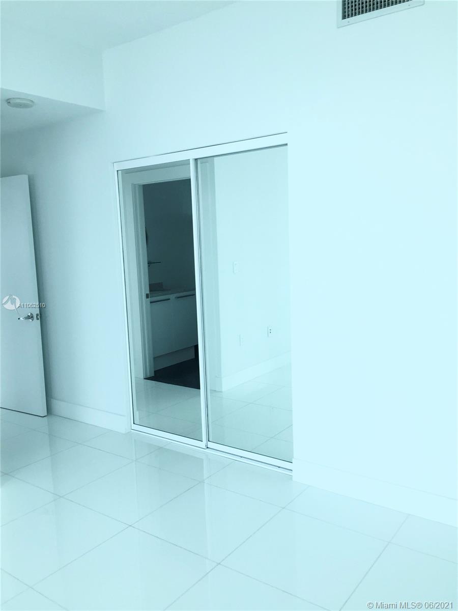 900 Biscayne Boulevard, Unit 4702 Miami, FL 33132 - Photo 10 of 25