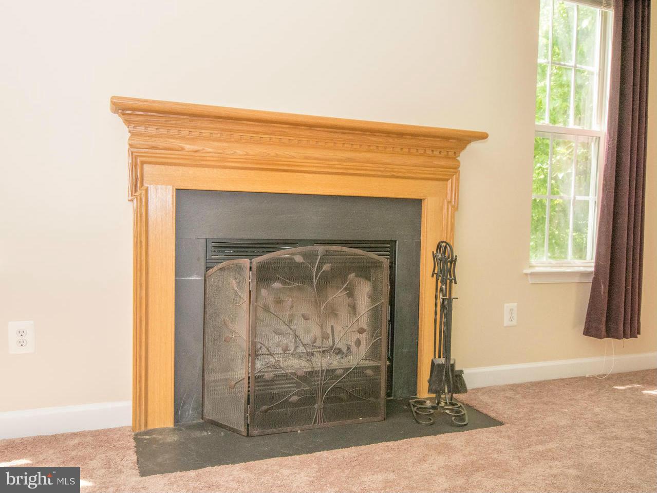 11207 Poplar Grove Court Laurel, MD 20708 - Photo 13 of 30 Family Room
