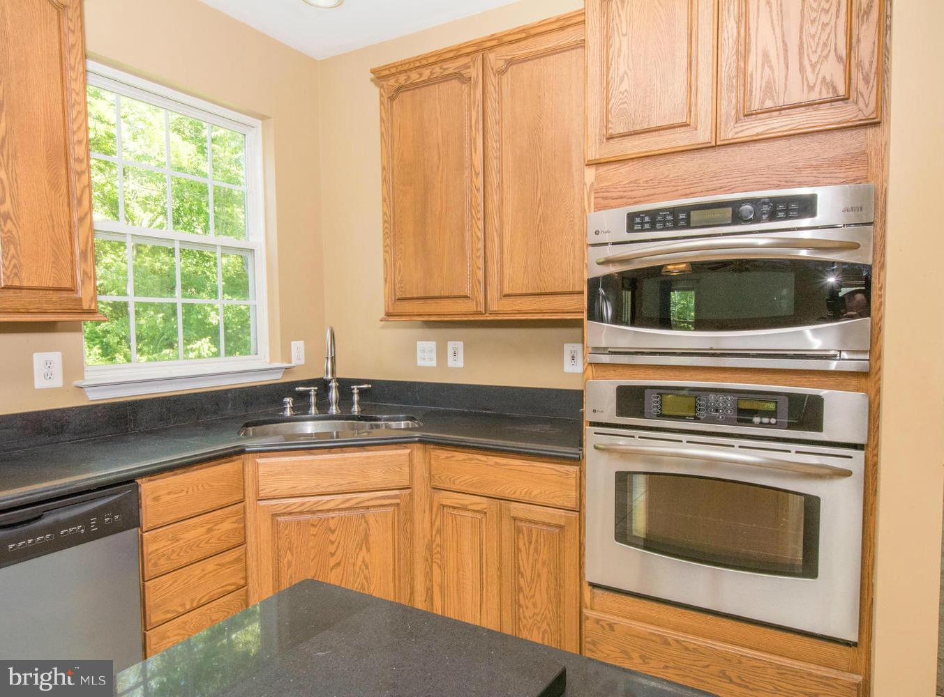 11207 Poplar Grove Court Laurel, MD 20708 - Photo 9 of 30 Kitchen