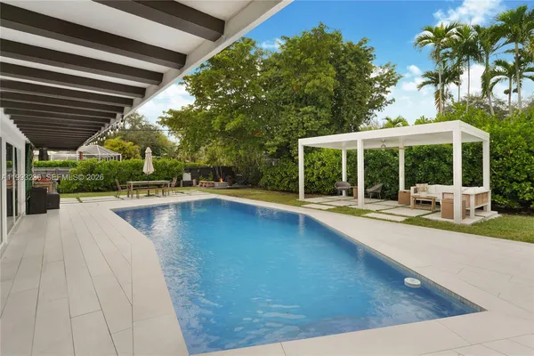 $2,100,000 | 7305 Southwest 123rd Terrace, Pinecrest, FL 33156