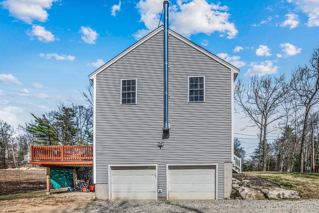 27 Shatagee Road Raymond, NH 03077 - Photo 3 of 37