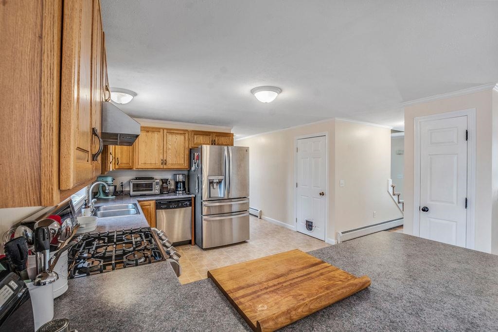 27 Shatagee Road Raymond, NH 03077 - Photo 10 of 37