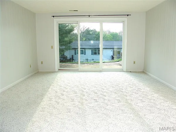 $1,675 | 977 Cardello Drive, Manchester, MO 63021