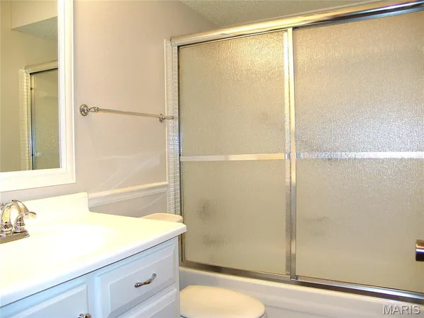 $1,675 | 977 Cardello Drive, Manchester, MO 63021