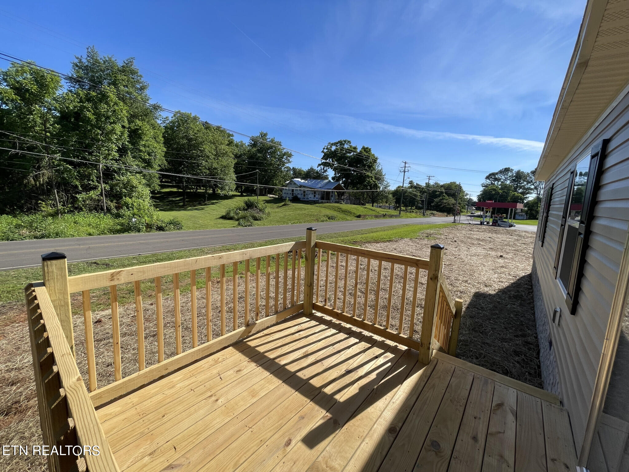 104 Hawkins Road Sweetwater, TN 37874 - Photo 6 of 32 6) 44955-6669bc2aad0e9