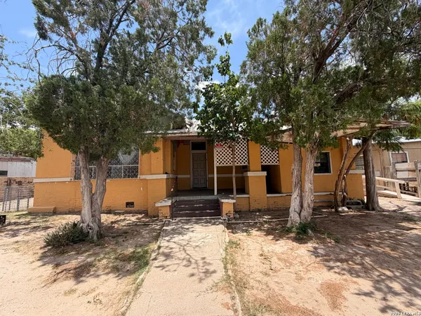 $110,000 | 267 Ford Street, Eagle Pass, TX 78852