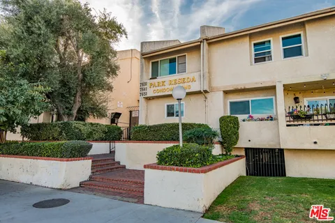 $475,000 | 7651 Reseda Boulevard, Unit 3T, Reseda, CA 91335