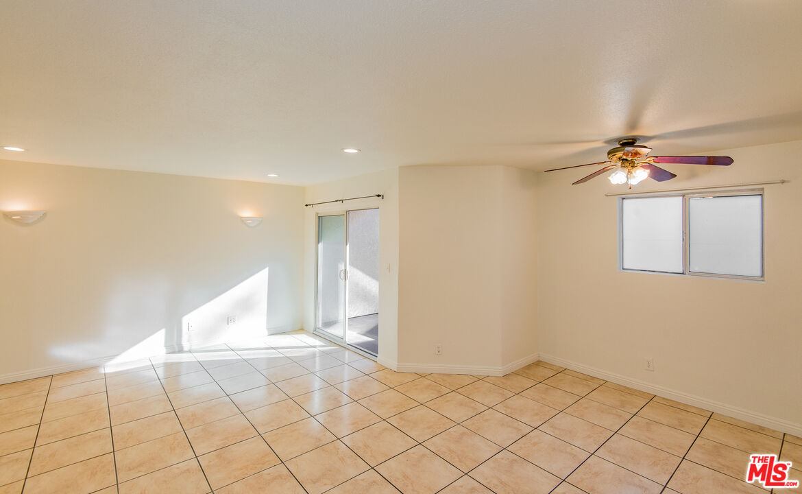 7651 Reseda Boulevard, Unit 3T Reseda, CA 91335 - Photo 13 of 32 a view of an empty room
