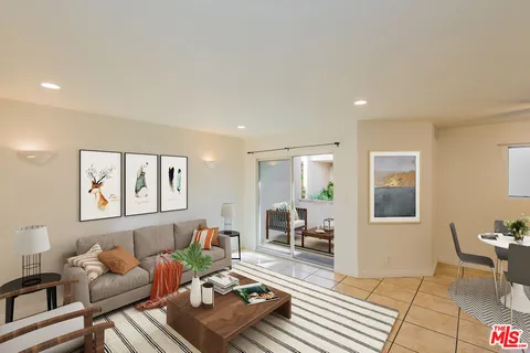 $475,000 | 7651 Reseda Boulevard, Unit 3T, Reseda, CA 91335