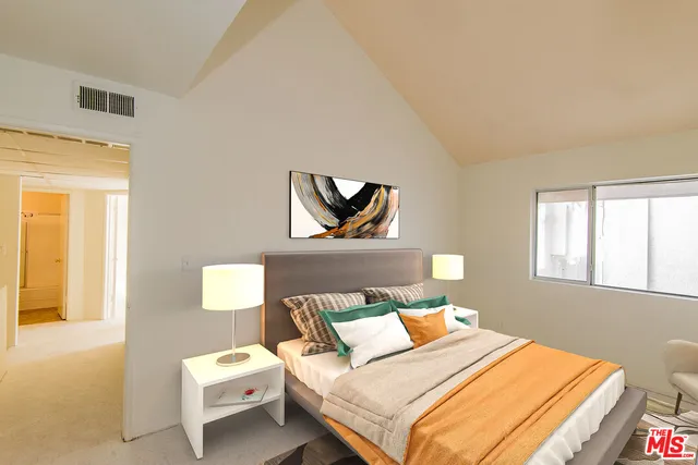 $475,000 | 7651 Reseda Boulevard, Unit 3T, Reseda, CA 91335