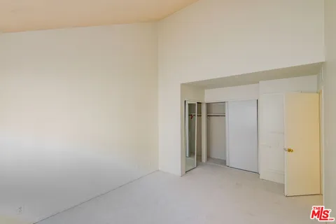 $475,000 | 7651 Reseda Boulevard, Unit 3T, Reseda, CA 91335