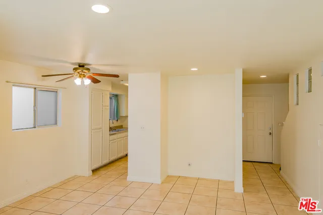 $475,000 | 7651 Reseda Boulevard, Unit 3T, Reseda, CA 91335