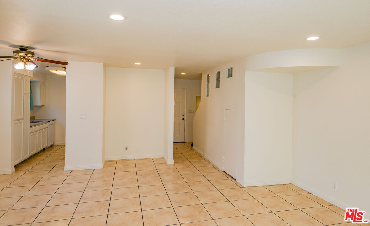 7651 Reseda Boulevard, Unit 3T Reseda, CA 91335 - Photo 32 of 32 a view of an empty room