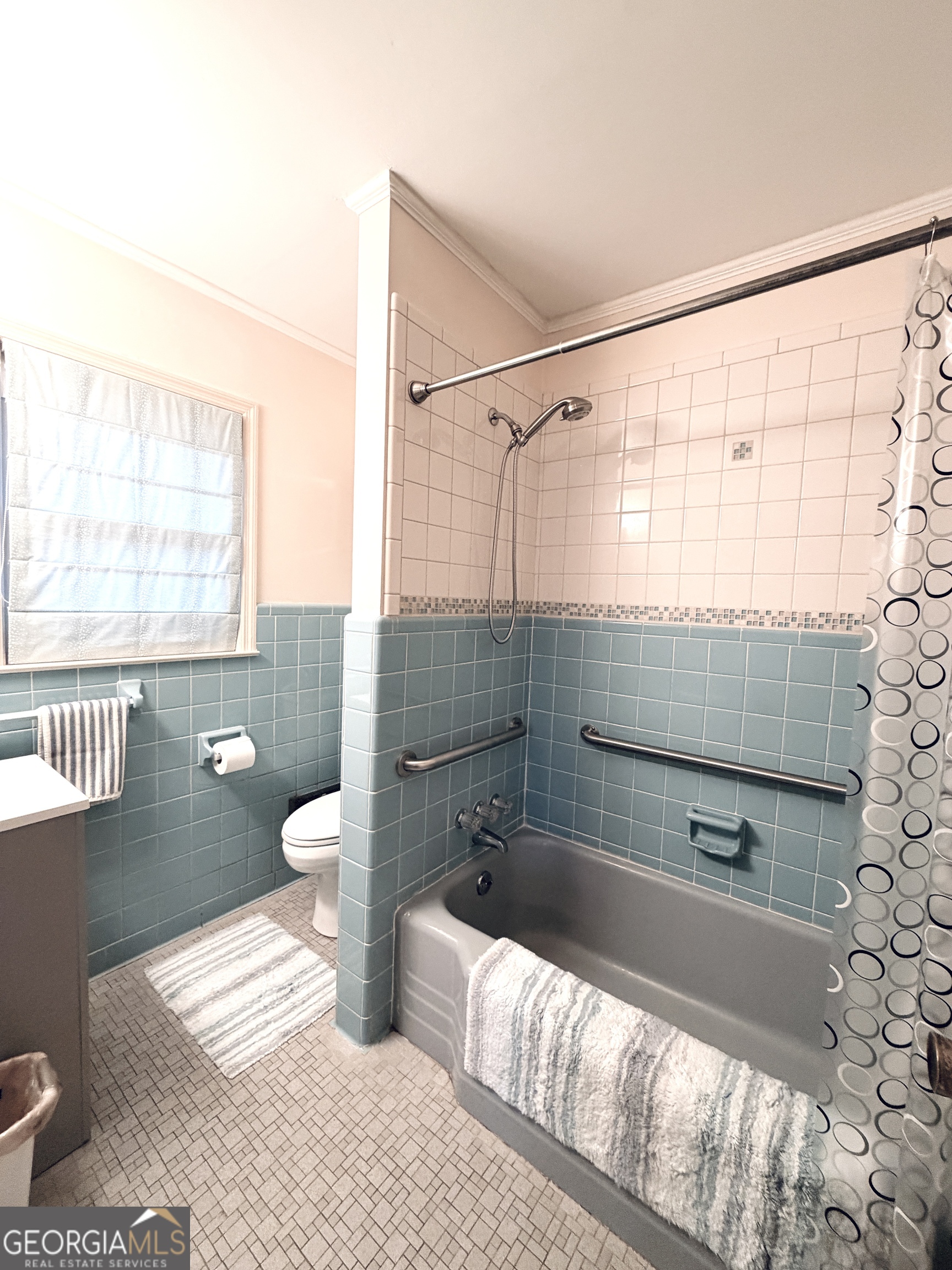 1701 Cedarwood Road Milledgeville, GA 31061 - Photo 26 of 40 a bathroom with a bathtub and a shower