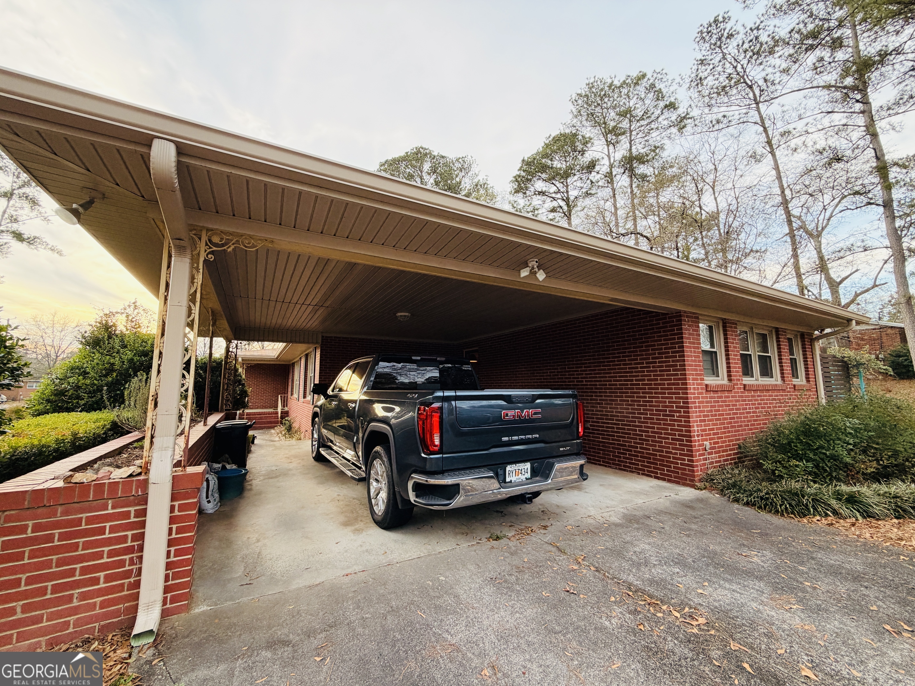 1701 Cedarwood Road Milledgeville, GA 31061 - Photo 3 of 40 a view of car parked in garage
