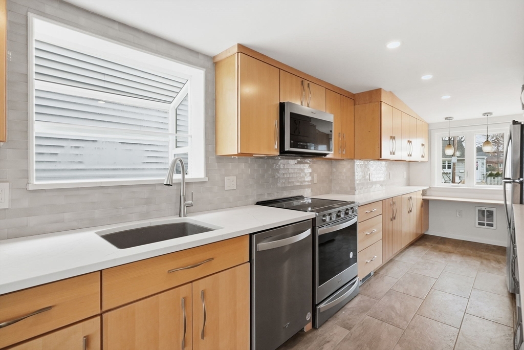 75 Castle Road Nahant, MA 01908 - Photo 5 of 15