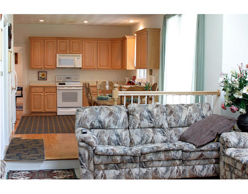 223 Ruggles Street Westborough, MA 01581 - Photo 4 of 11 Gallery Image 4