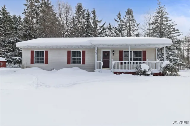 $265,000 | 7441 Derby Road, Evans, NY 14047