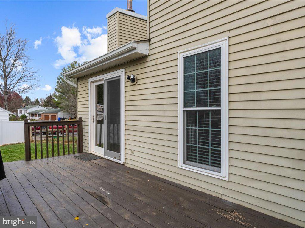 4313 Serpentine Road Middletown, MD 21769 - Photo 26 of 56 Large back Deck