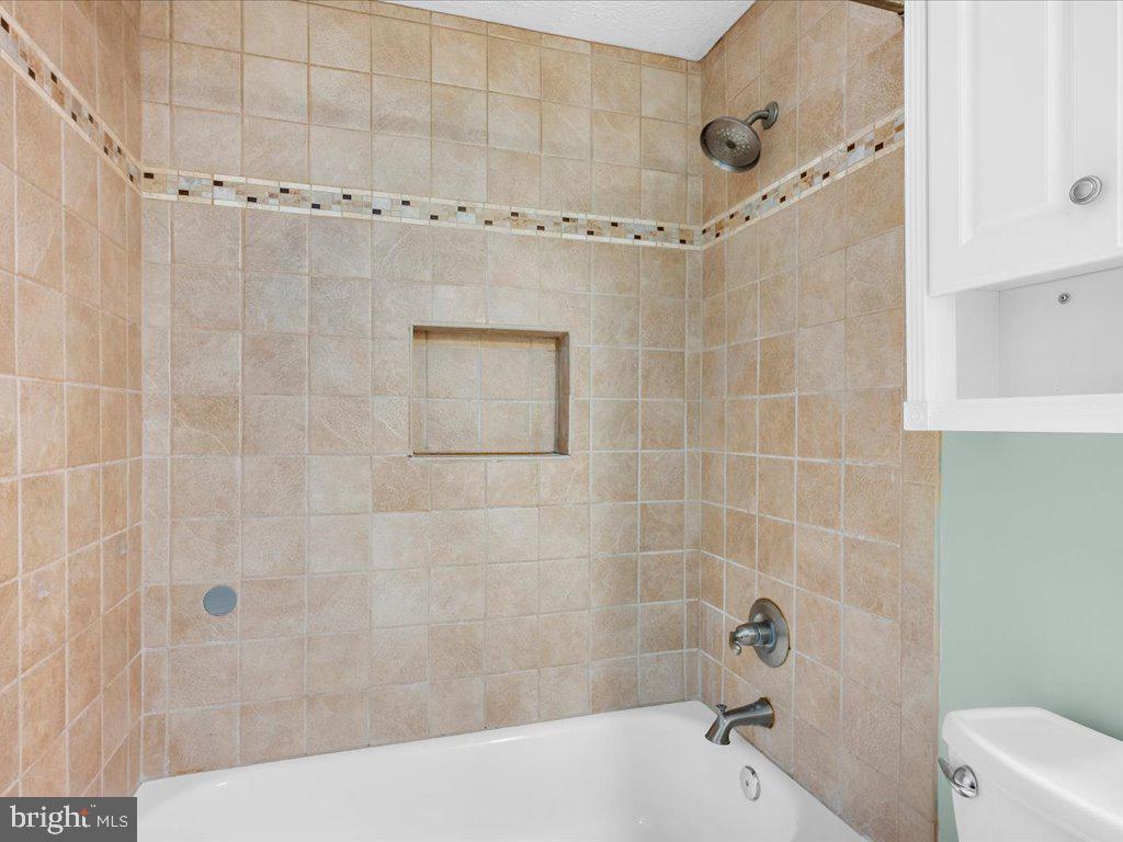 4313 Serpentine Road Middletown, MD 21769 - Photo 37 of 56 Upstairs bathroom shower/ tub