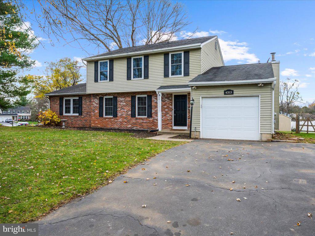 4313 Serpentine Road Middletown, MD 21769 - Photo 5 of 56 1 Car garage & plenty of driveway space