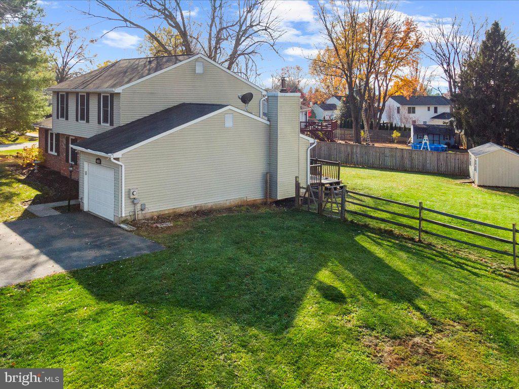 4313 Serpentine Road Middletown, MD 21769 - Photo 8 of 56 Side view w/ gate to the back yard