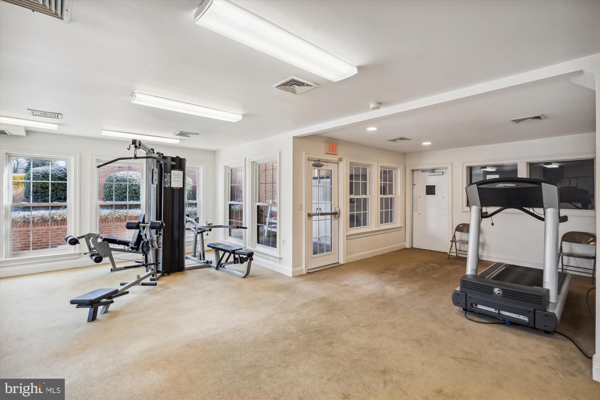 6132 Kendra Way Centreville, VA 20121 - Photo 41 of 60 Center Ridge Gym