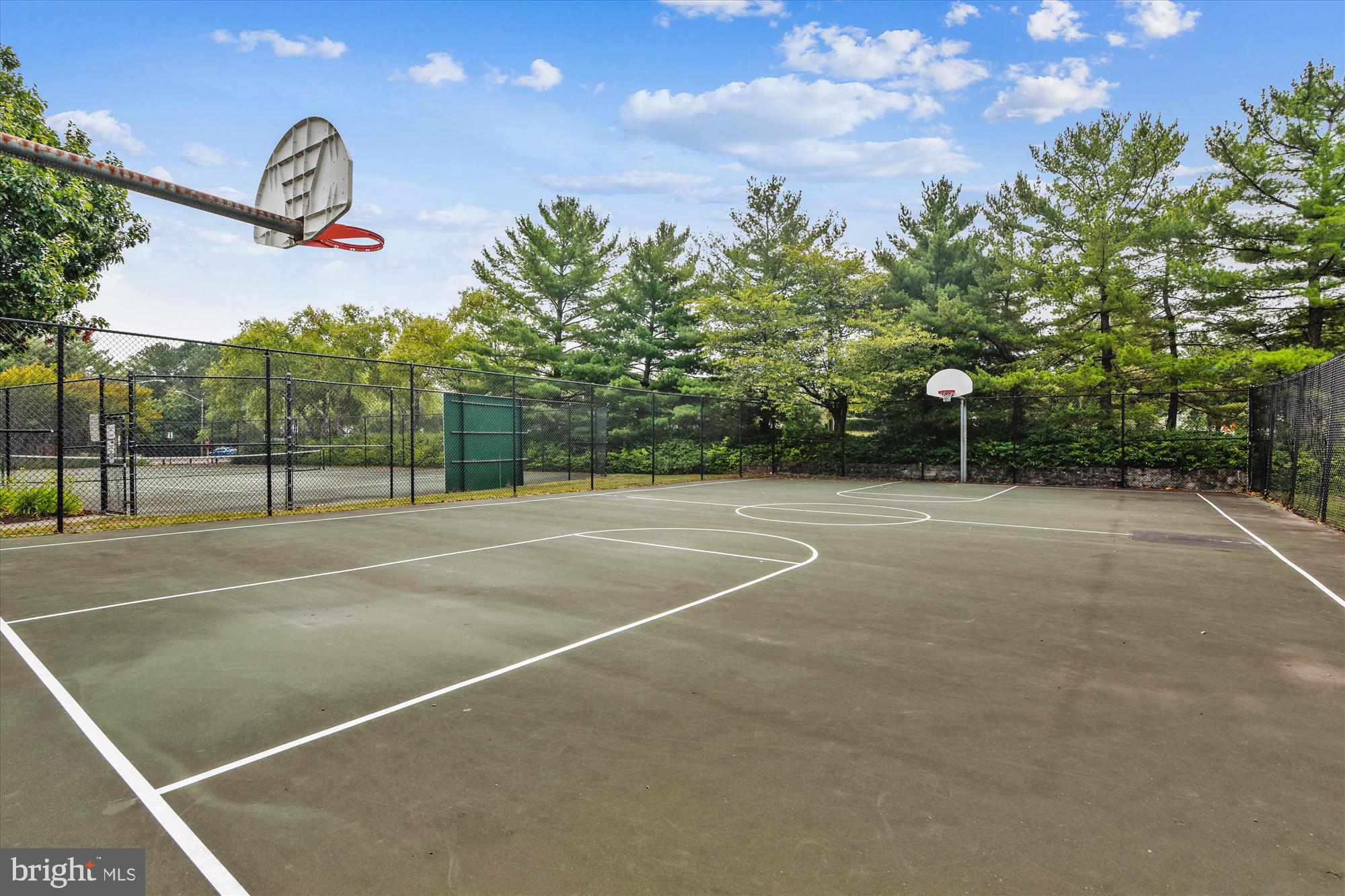 6132 Kendra Way Centreville, VA 20121 - Photo 48 of 60 Centre Ridge Basketball Court
