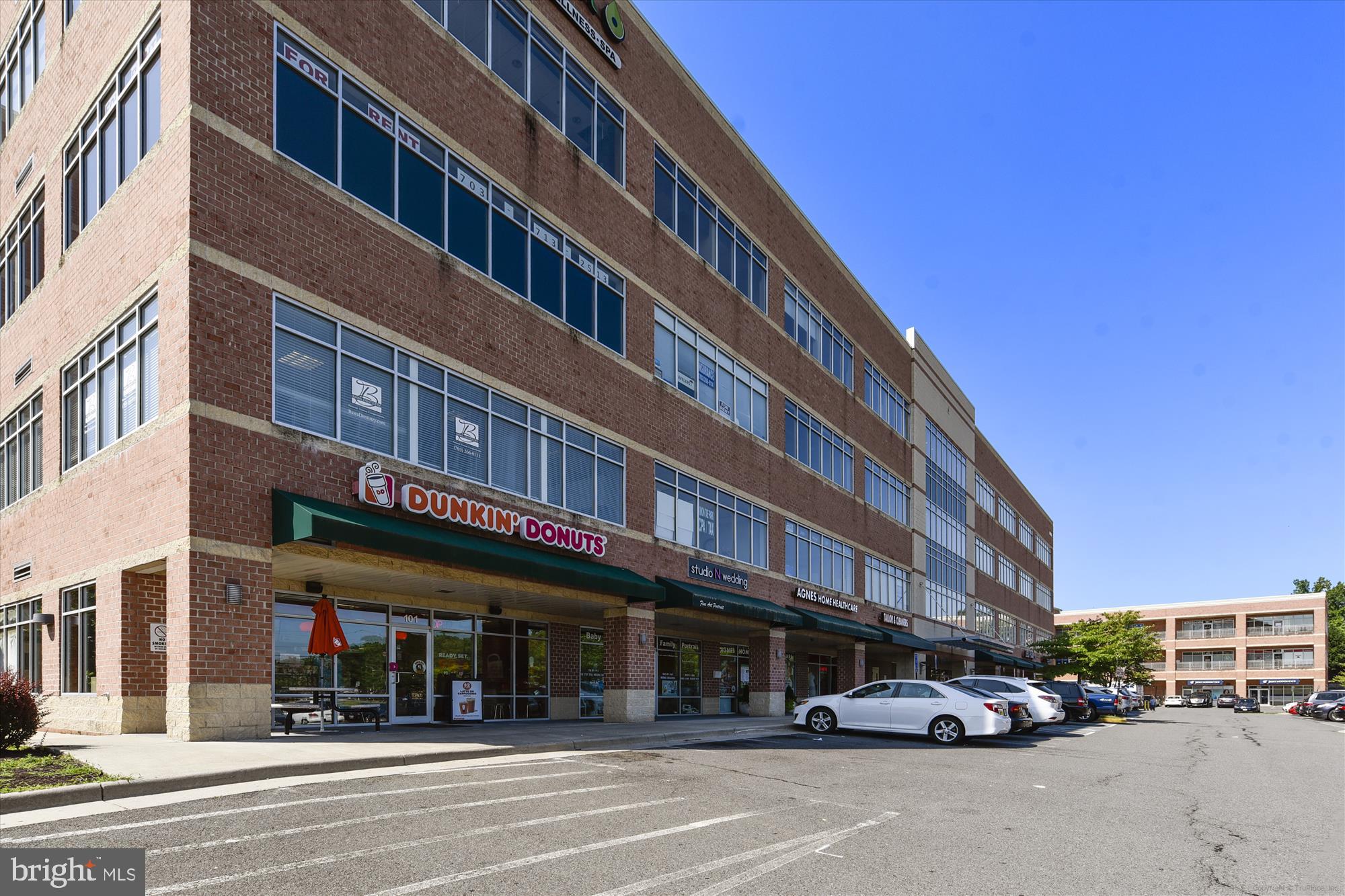 6132 Kendra Way Centreville, VA 20121 - Photo 53 of 60 CentreLee Business Park Dunkin Donuts