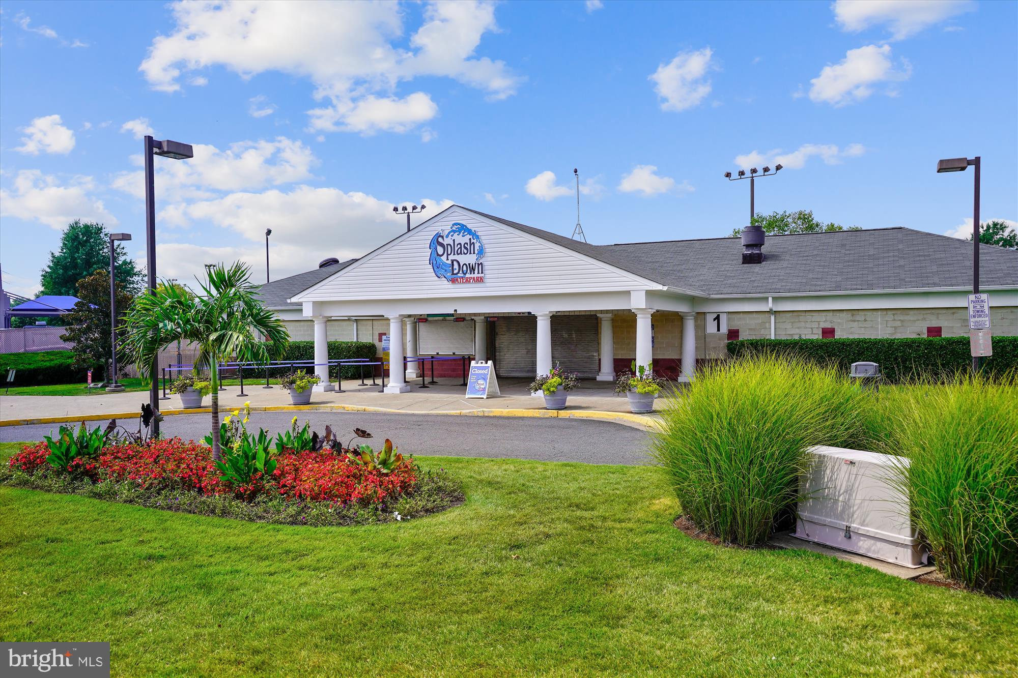6132 Kendra Way Centreville, VA 20121 - Photo 59 of 60 Splash Down Water Park