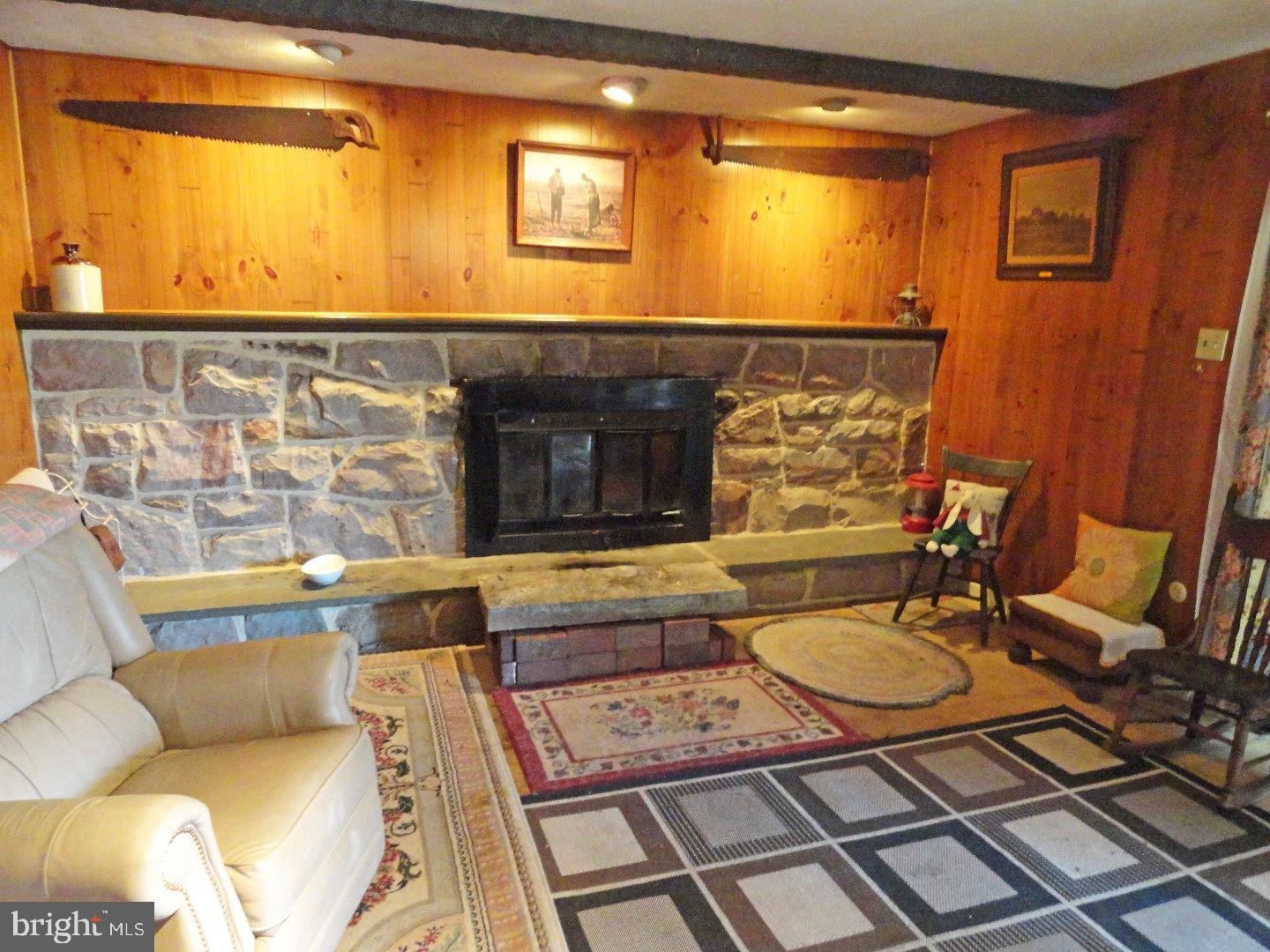 1903 Shenkel Road Pottstown, PA 19465 - Photo 11 of 24 Family Room