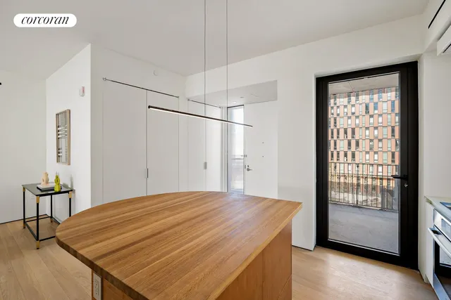 $1,820,000 | 9 Chapel Street, Unit 6C | Downtown Brooklyn