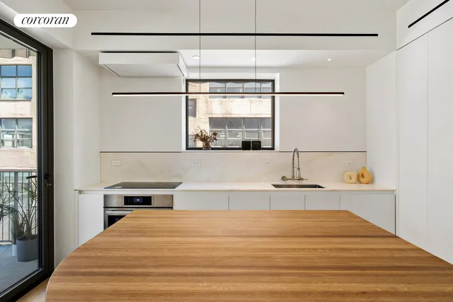 $1,820,000 | 9 Chapel Street, Unit 6C | Downtown Brooklyn