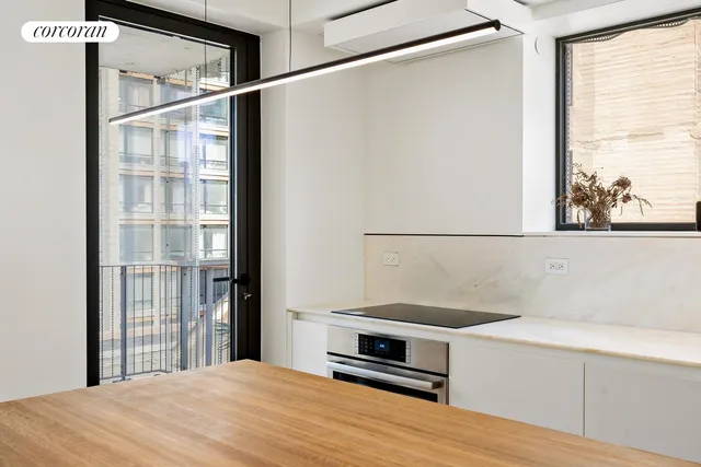 $1,820,000 | 9 Chapel Street, Unit 6C | Downtown Brooklyn