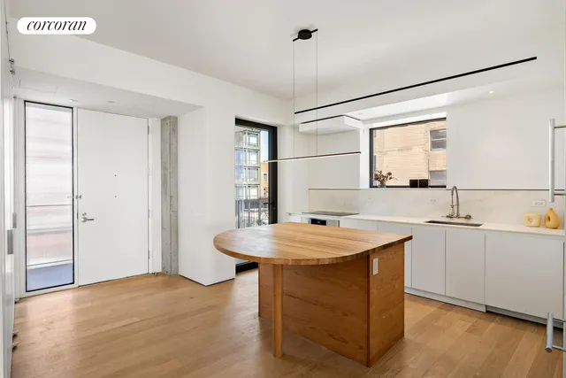 $1,820,000 | 9 Chapel Street, Unit 6C | Downtown Brooklyn