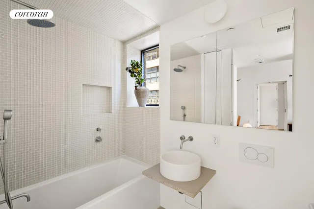 $1,820,000 | 9 Chapel Street, Unit 6C | Downtown Brooklyn