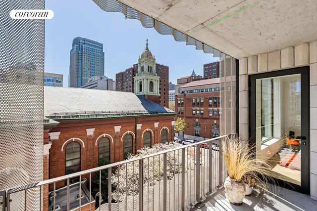$1,820,000 | 9 Chapel Street, Unit 6C | Downtown Brooklyn