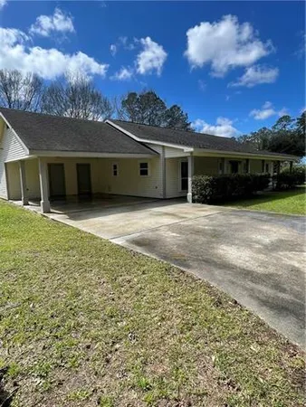 $1,625 | 62424 Highway 434, Lacombe, LA 70445