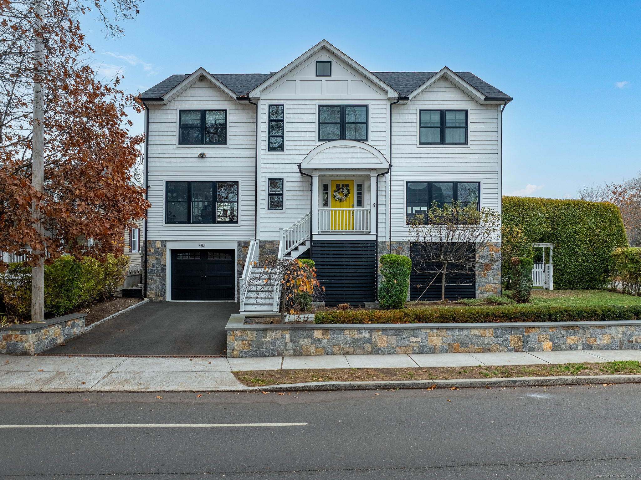 783 Reef Road Fairfield, CT 06824 - Photo 14 of 40