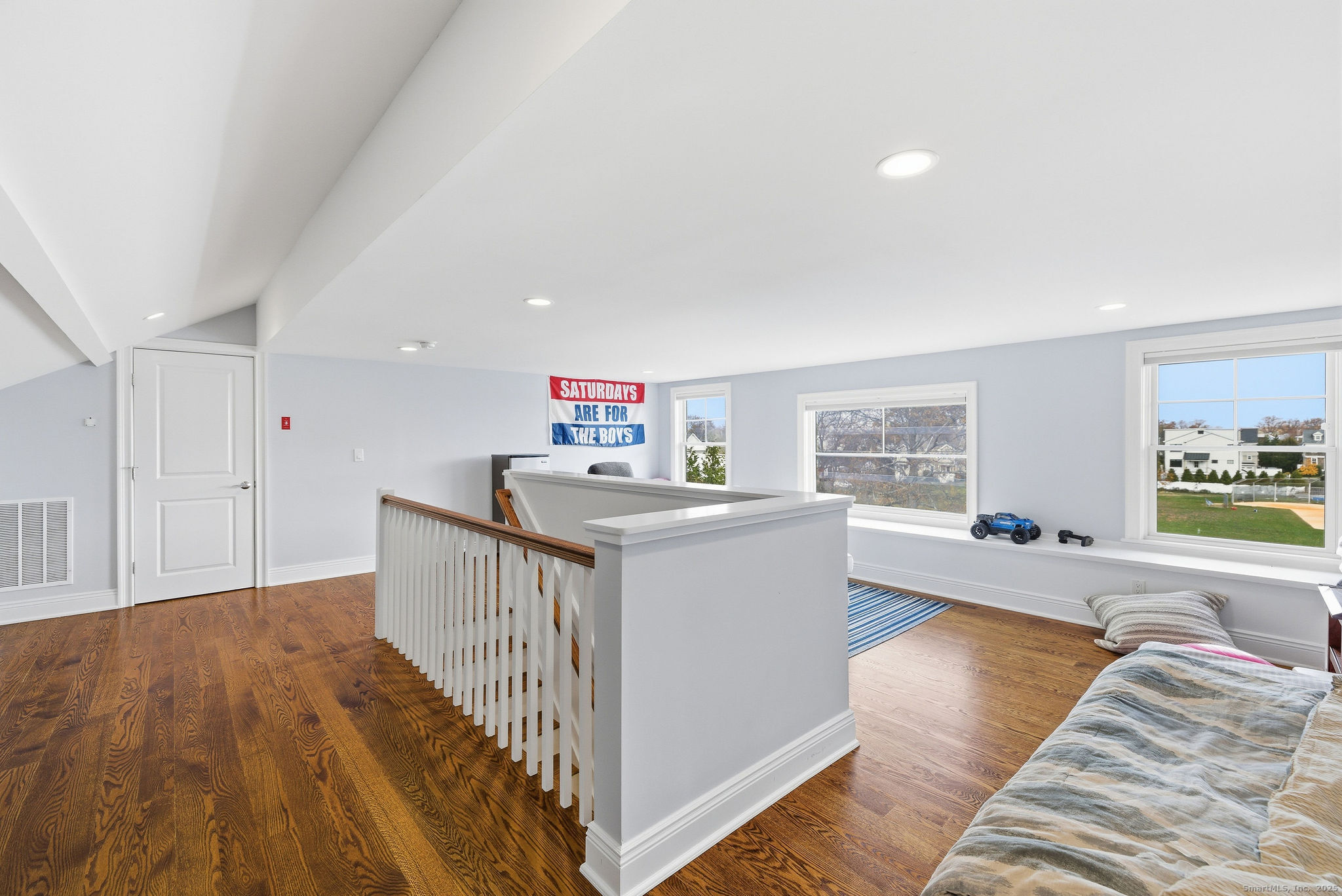 783 Reef Road Fairfield, CT 06824 - Photo 20 of 40