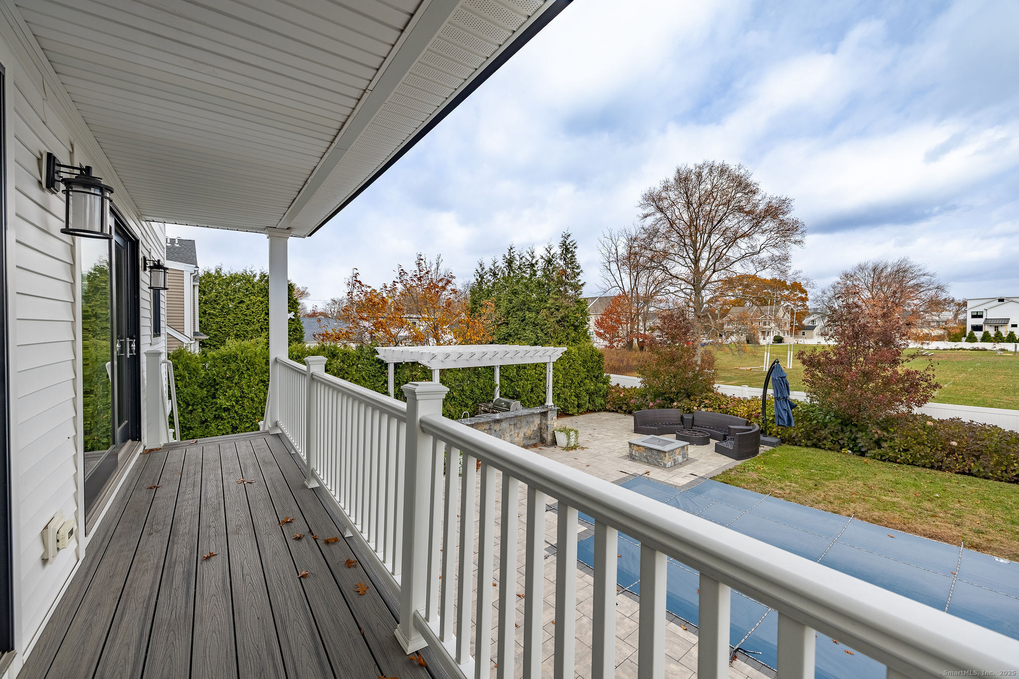 783 Reef Road Fairfield, CT 06824 - Photo 23 of 40