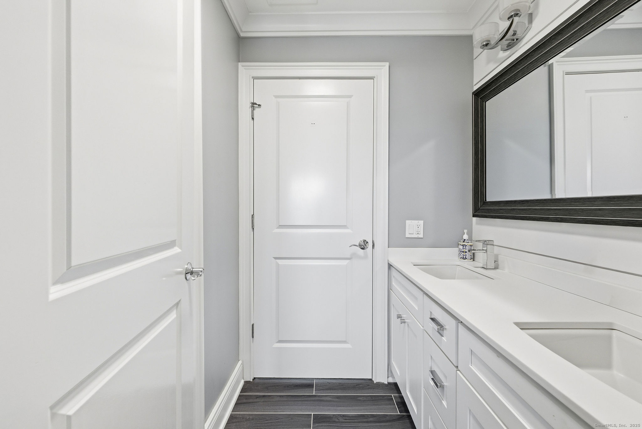 783 Reef Road Fairfield, CT 06824 - Photo 35 of 40