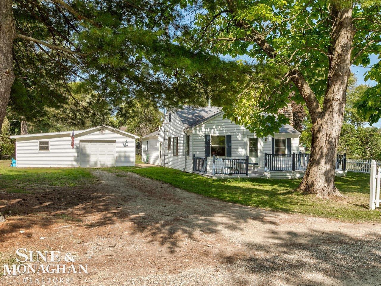 7205 Dogwood Road Lexington, MI 48450 - Photo 1 of 31