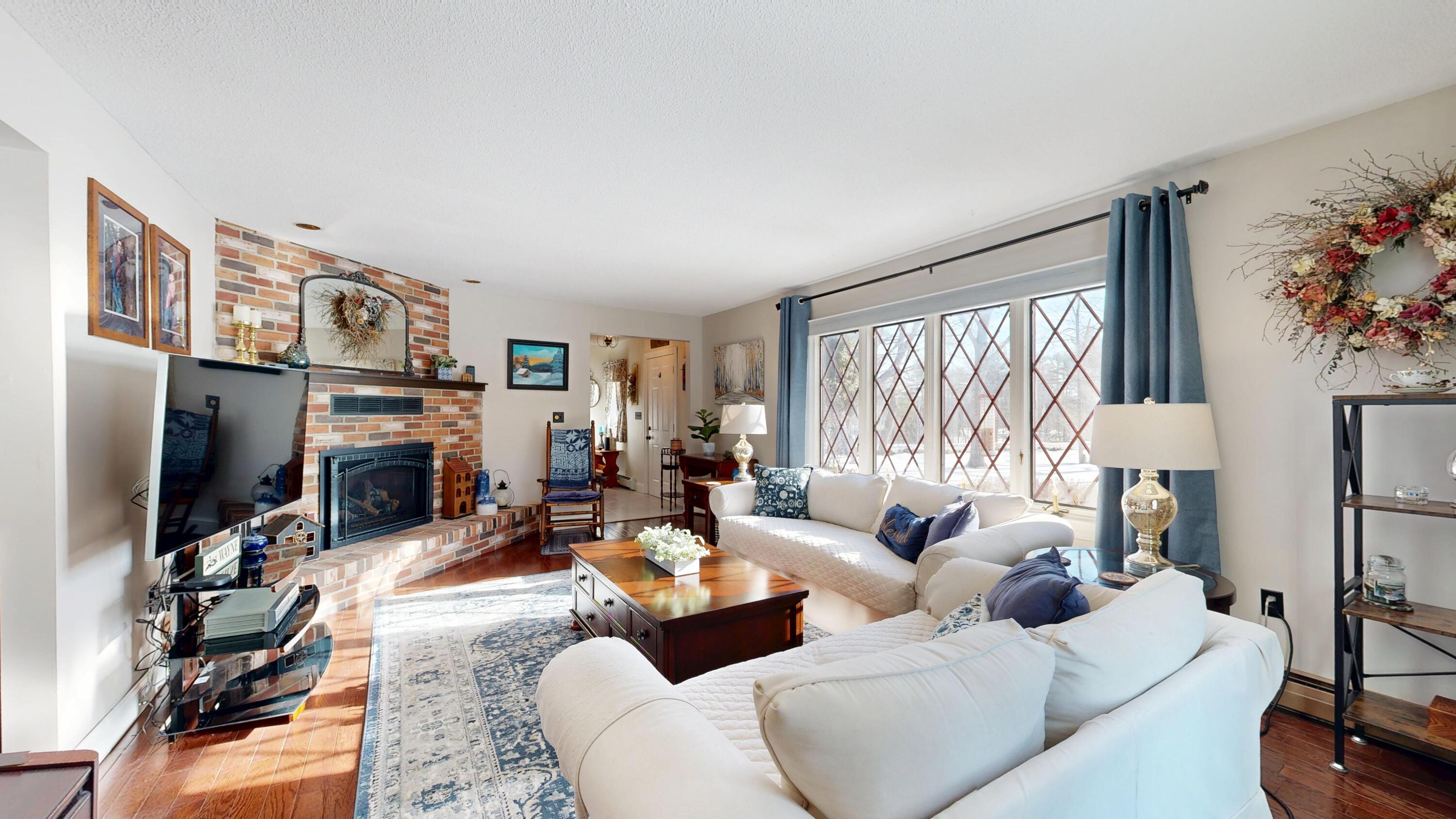 316 Pond Road Wayne, ME 04284 - Photo 23 of 147 Living Room