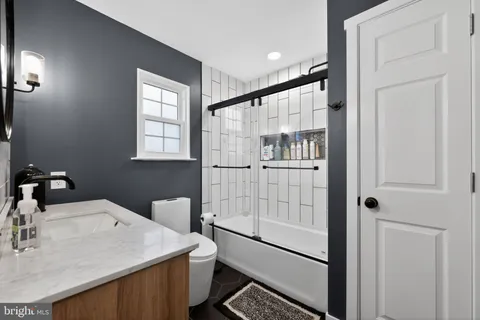 $599,900 | 216 Hampton Drive, Langhorne, PA 19047