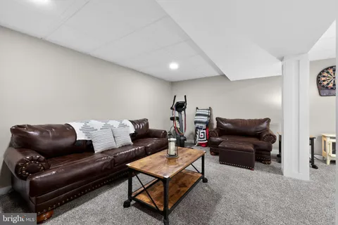 $599,900 | 216 Hampton Drive, Langhorne, PA 19047